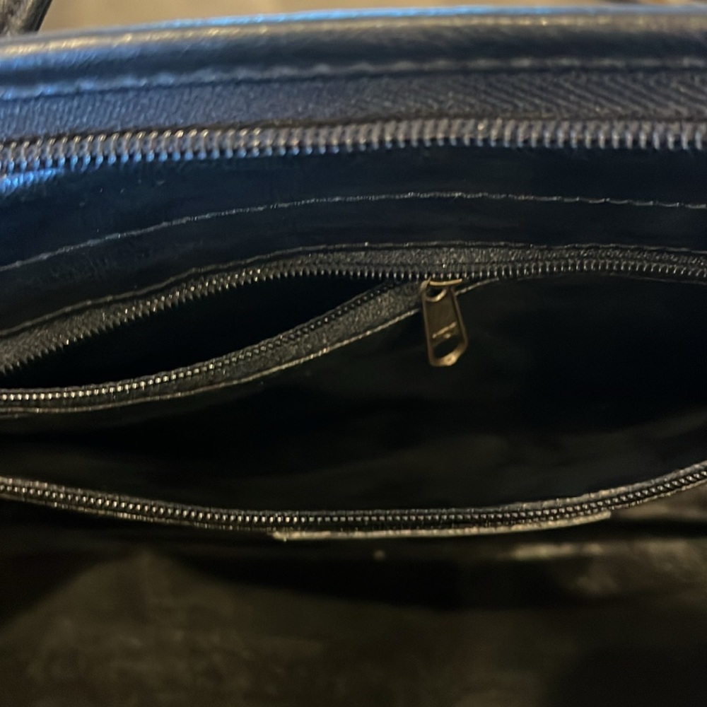 Italian Vintage Berle Black Bag All high end leather and brass hardware - Picture 5 of 6